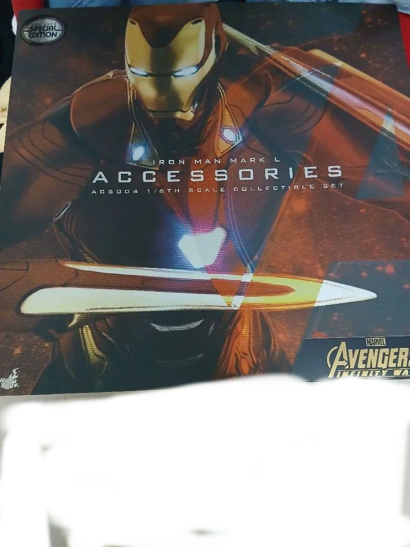 ホットトイズアイアンマン マーク50LEDライト付き