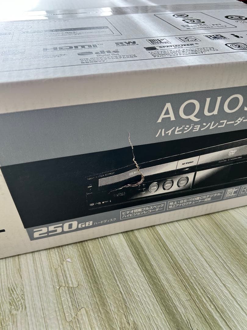 【未開梱　未使用品】SHARP DV-ACV52 ［HDD+DVD+VHS］