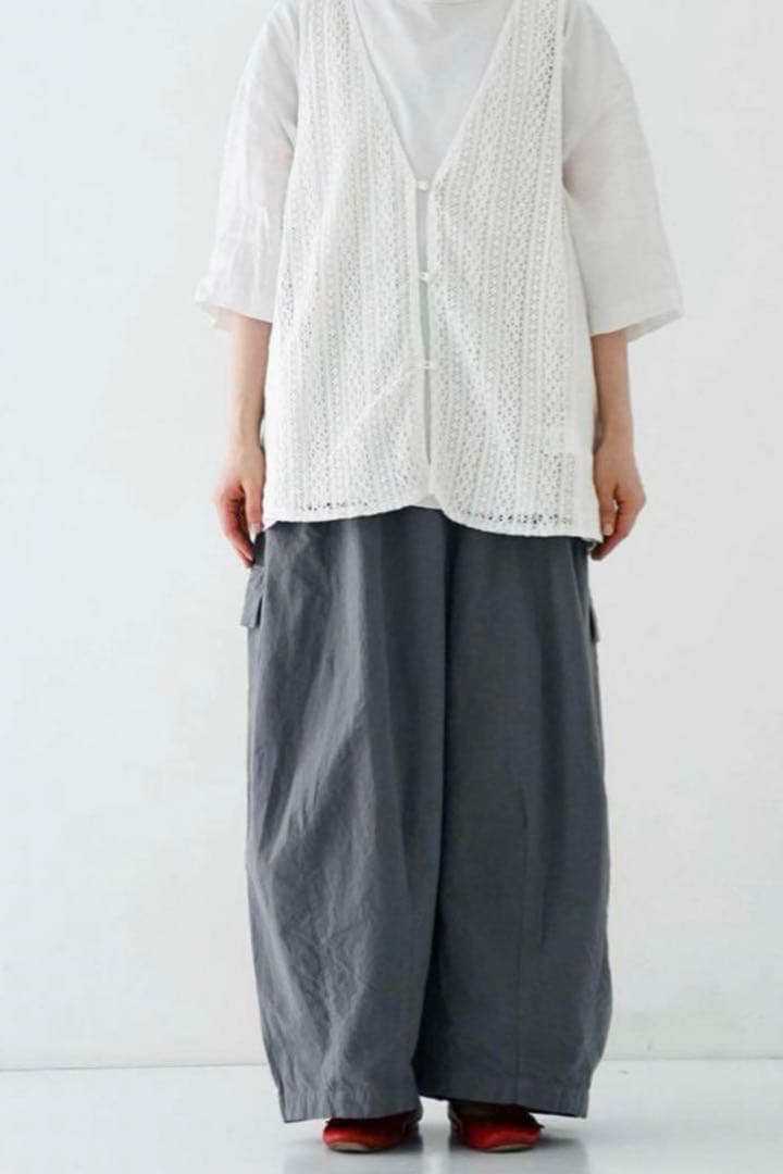 ネストローブ コットンリネンウェザー バレルパンツ グレー