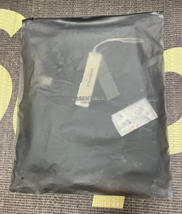 エッセンシャルズ 1977 ブラック スウェット ハーフ パンツ L