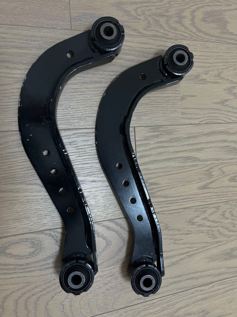 【土日10%OFF】30 アルファードヴェルファイア　社外リアアッパーアーム