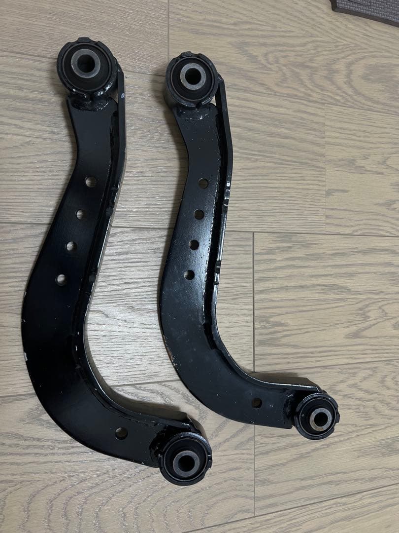 【土日10%OFF】30 アルファードヴェルファイア　社外リアアッパーアーム