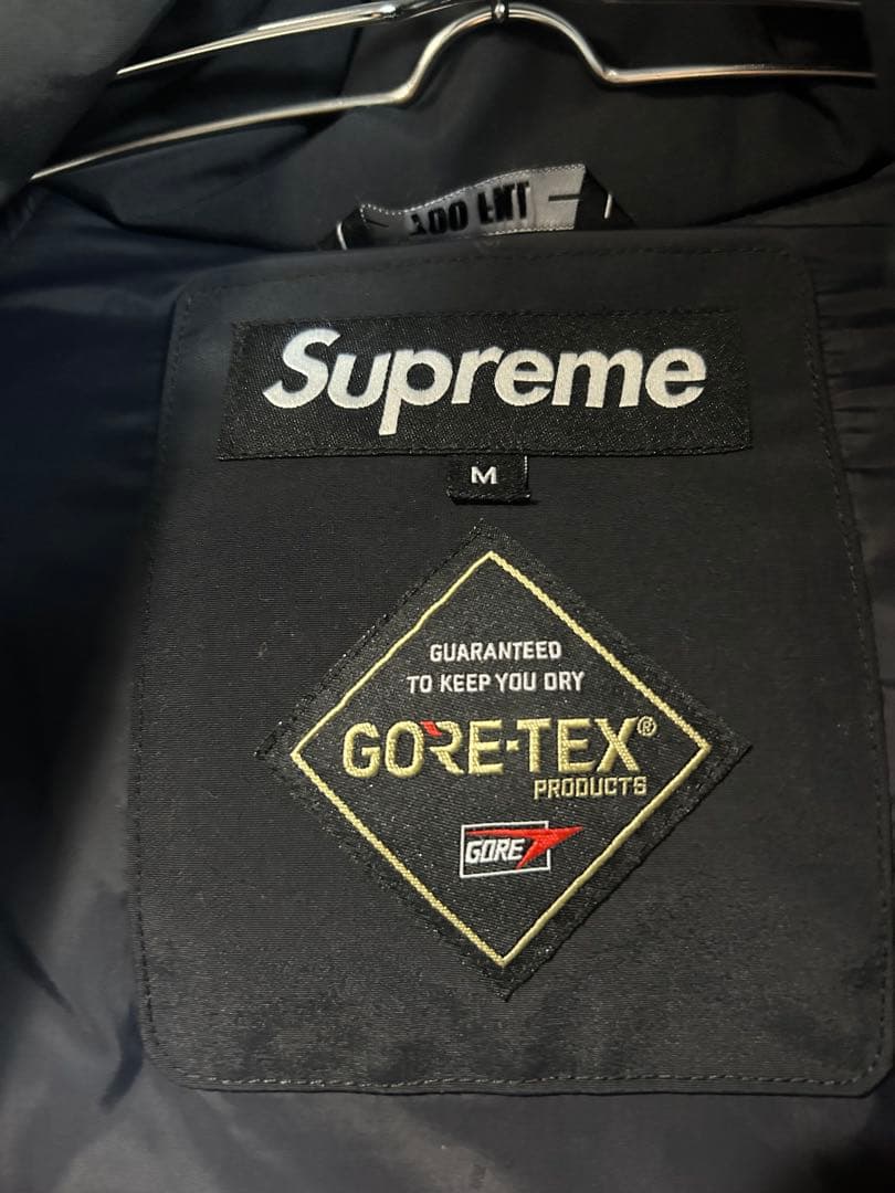 Supreme GORE-TEX 700-FILL ダウンジャケット