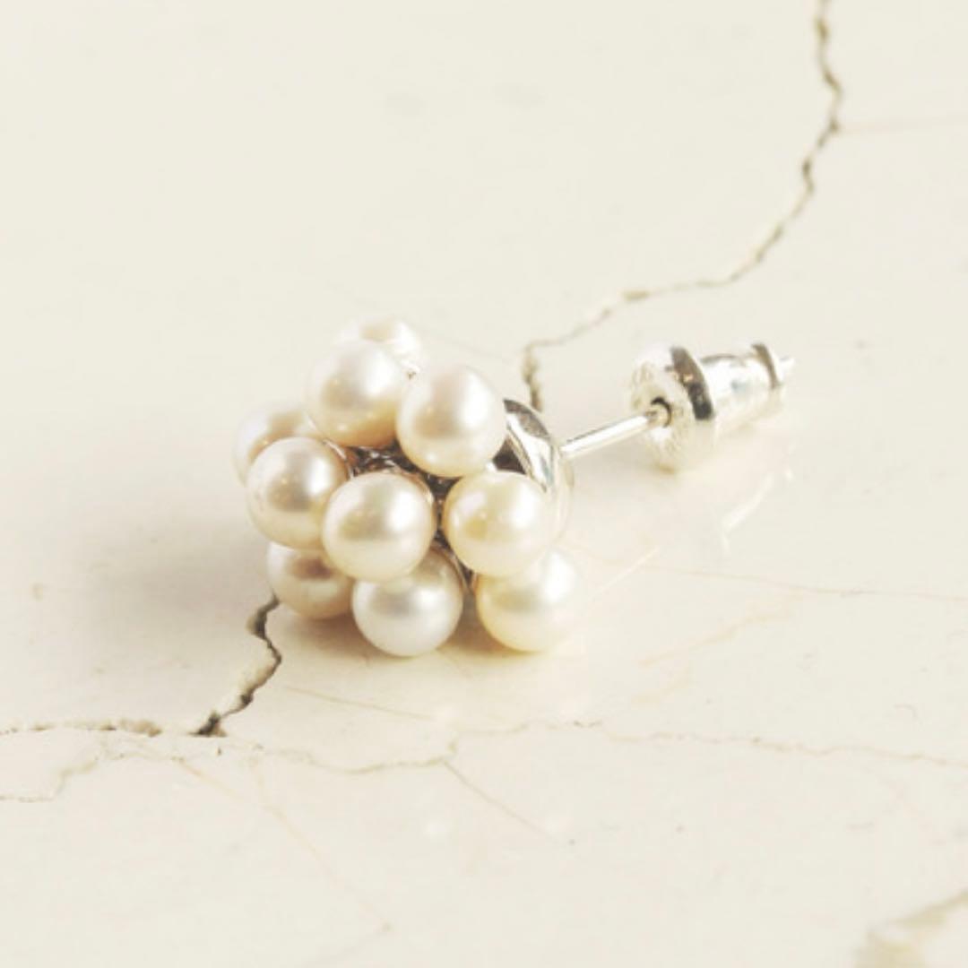 e.m. イーエム パールブーケピアス（片耳用）