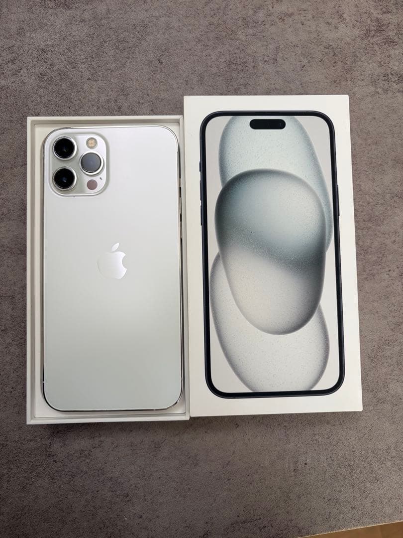 Apple iPhone 12 Pro Max 512GBシルバー