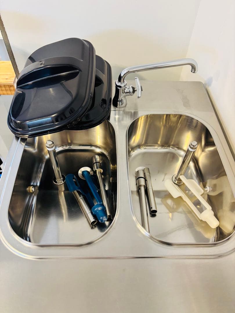 日世ソフトクリームサーバーNA-6448WE型（自動殺菌）