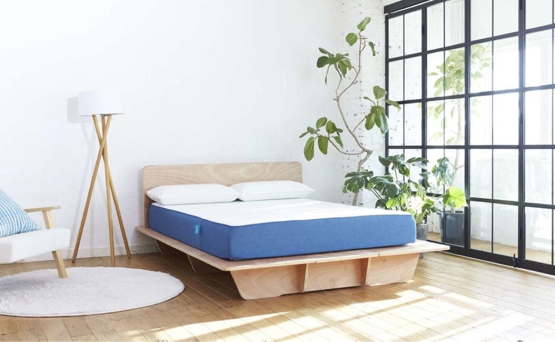 コアラマットレス　ベッドフレームクイーン