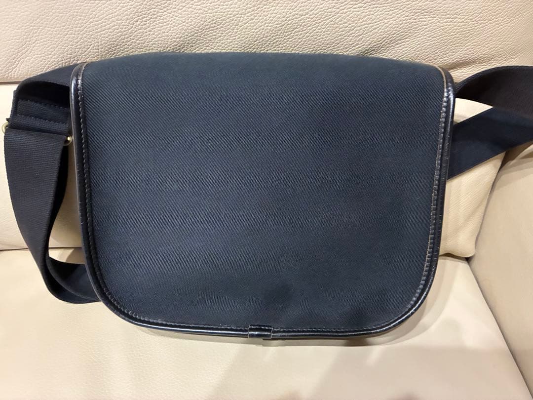 Brady ブレディ　ショルダーバッグ