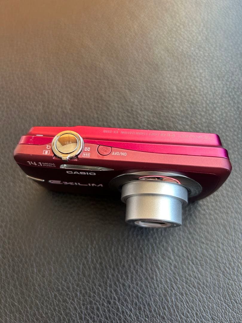 CASIO カシオ　デジタルカメラEX-Z550 本体と付属品