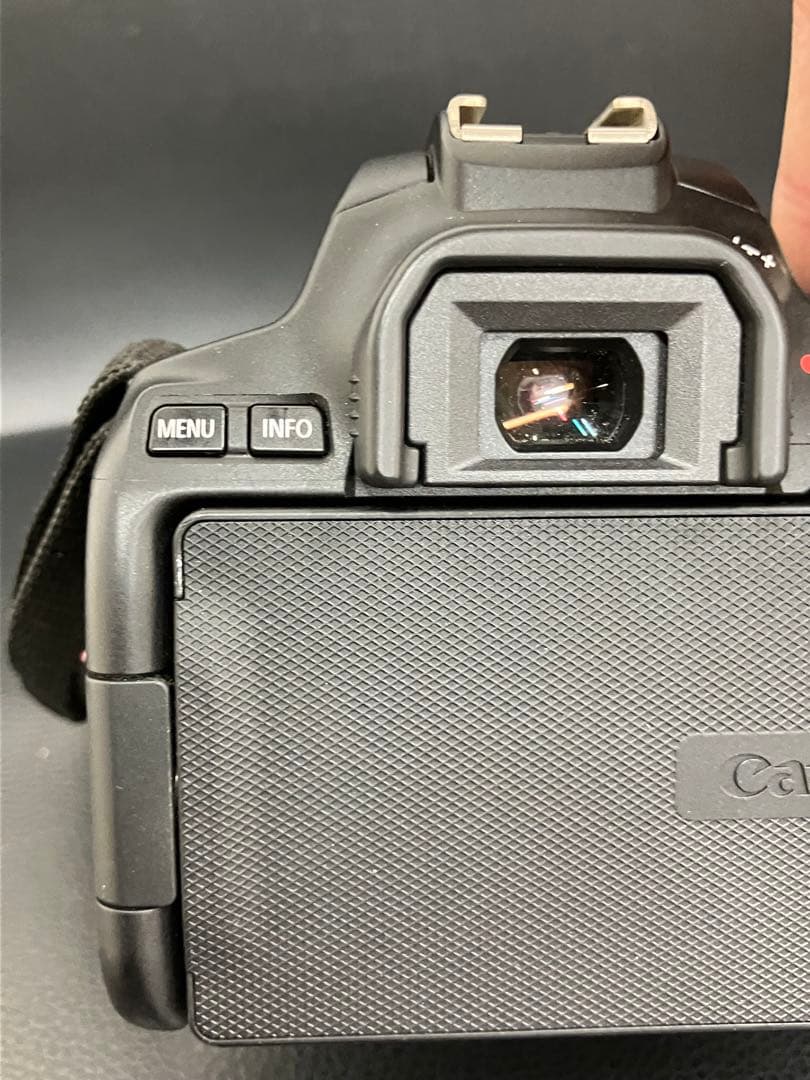 サト 様CANON EOS Kiss X10 レンズキット　一眼レフカメラ