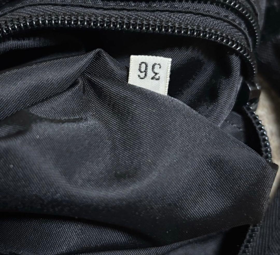 マナぺり　美品プラダPRADA ショルダーバッグ ポシェット ナイロン