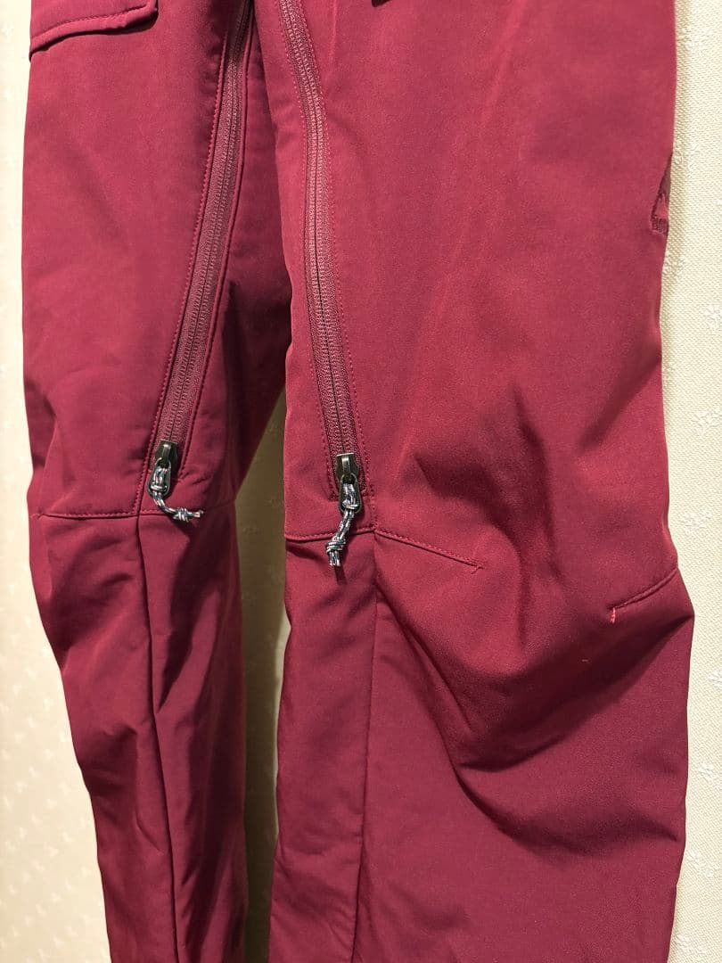 Burton ビブパンツ Avalon Stretch Bib Pants