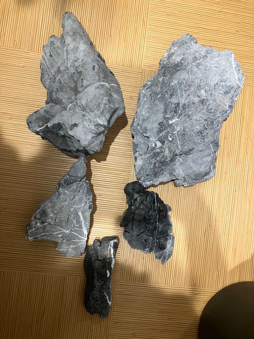 ADA龍王石 親石2つ　副石3つ