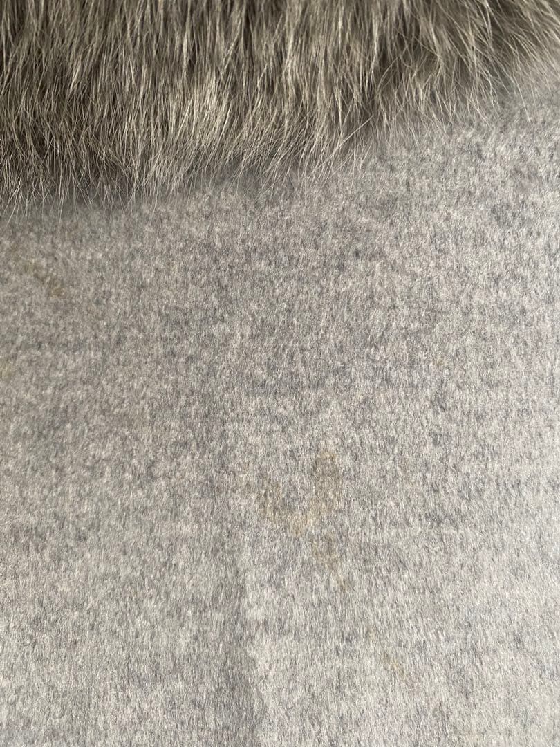 グレースクラス　カシミヤ　フォックスファー付きケープポンチョ