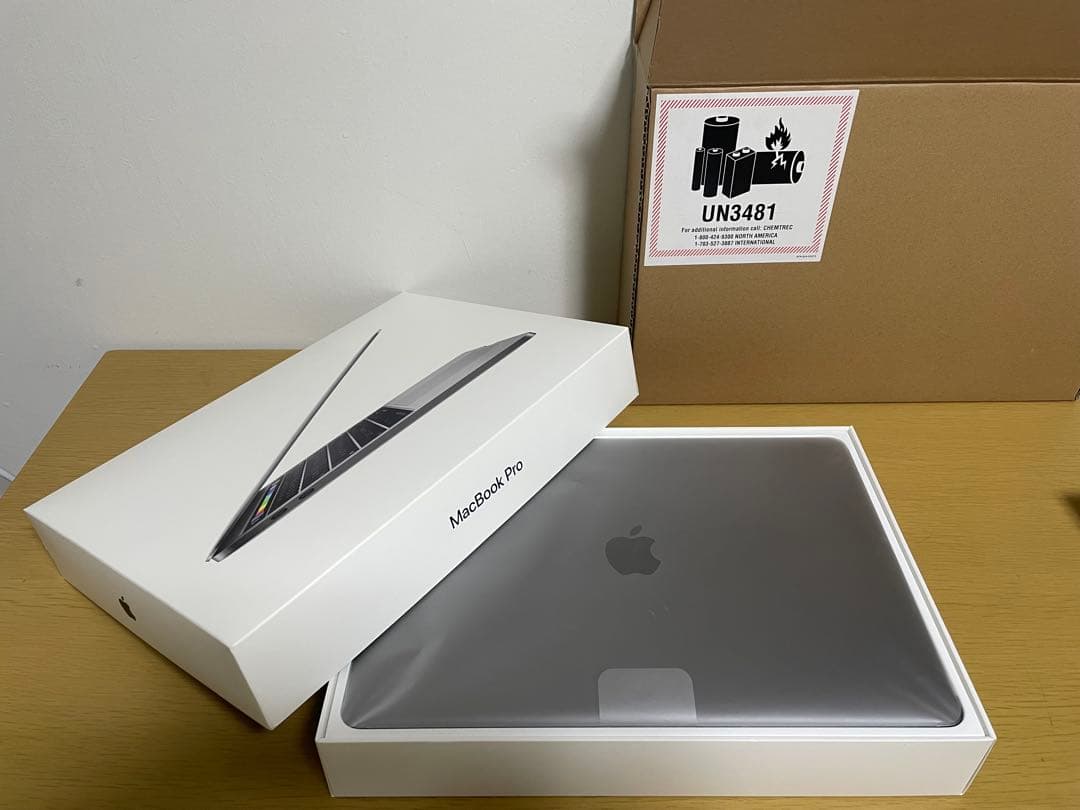 美品 MacBook Pro Retina 2020 バッテリー95％