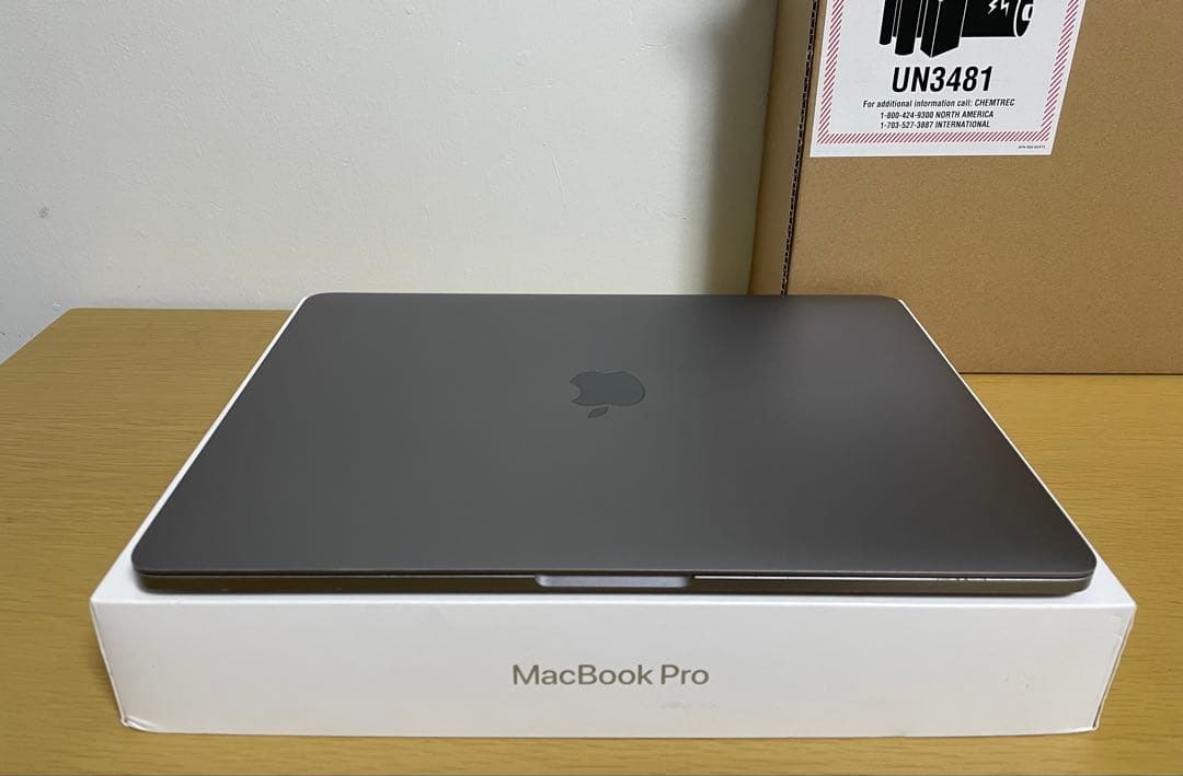 美品 MacBook Pro Retina 2020 バッテリー95％