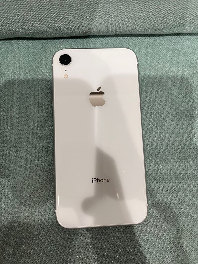 Apple iPhone XR ホワイト 128gb