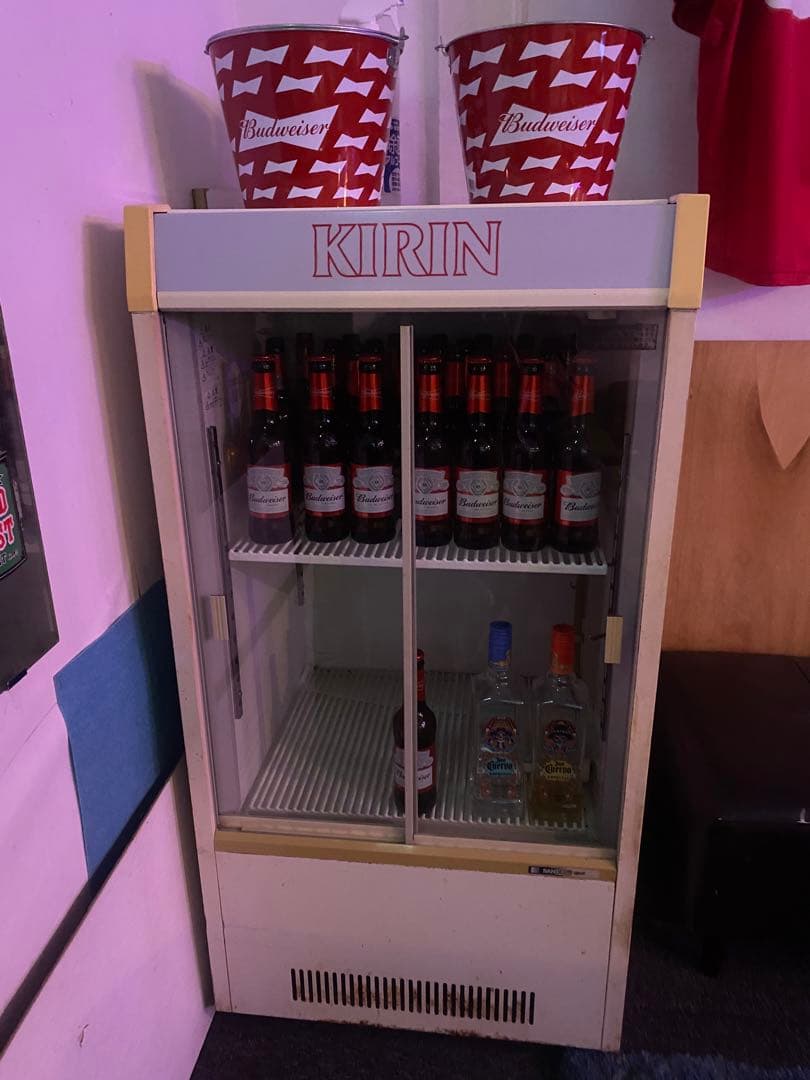KIRIN 冷蔵庫　ショーケース　バドワイザー　テキーラ　zubrovka