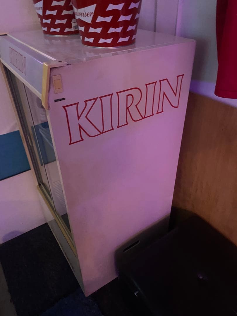 KIRIN 冷蔵庫　ショーケース　バドワイザー　テキーラ　zubrovka
