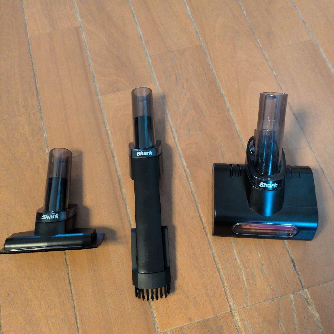 ★ラボちゃんページ シャークコードレスクリーナー LC501JGYです