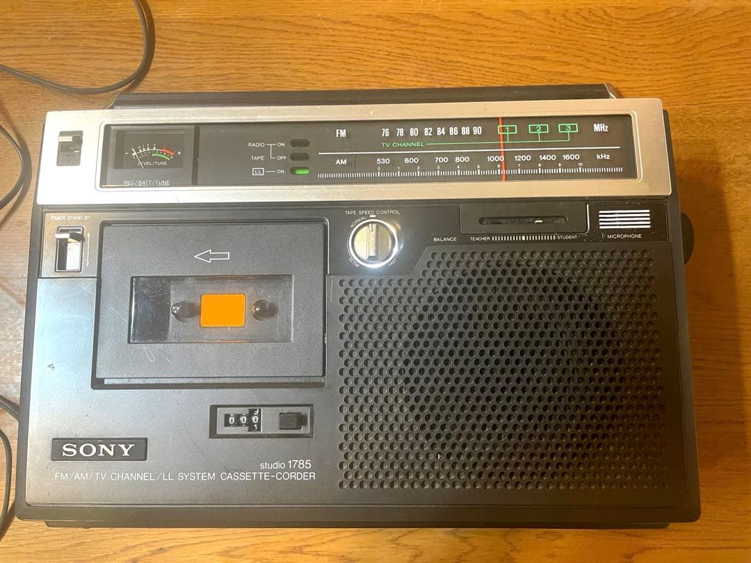 カセットプレーヤー　ジャンク品　SONY CF-1785
