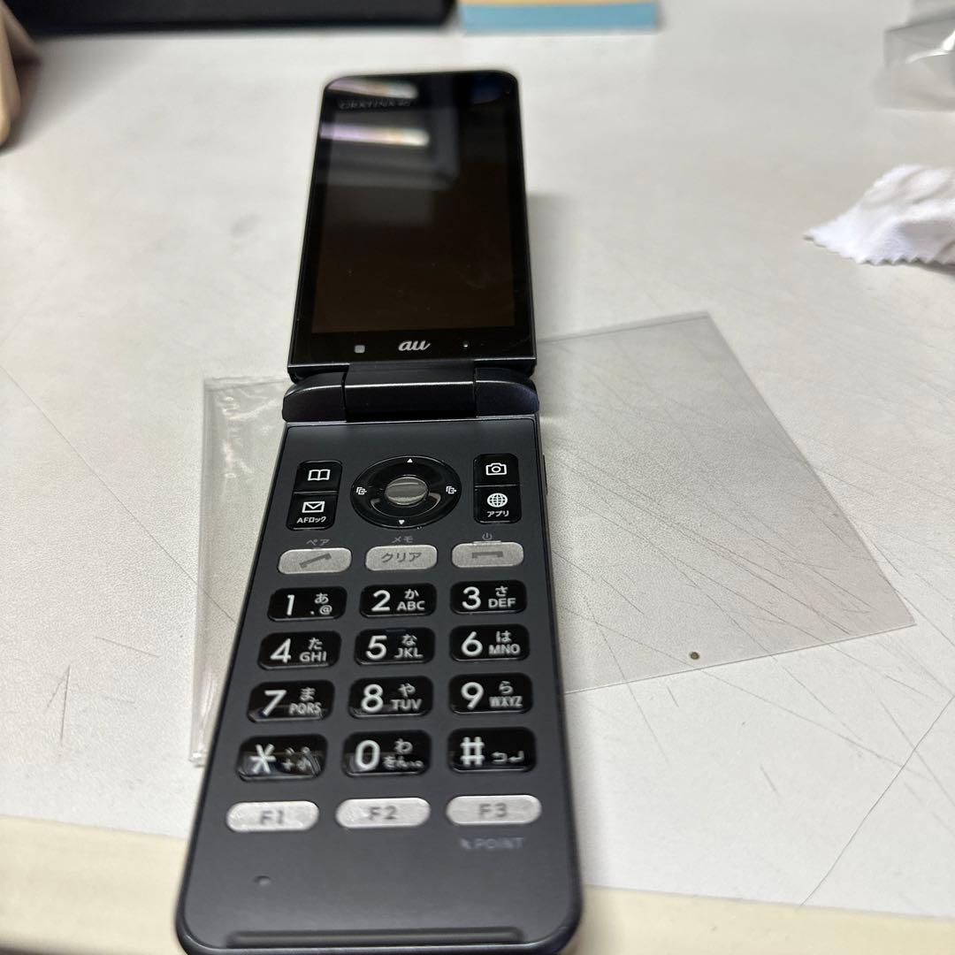 AUケータイ本体のみ
