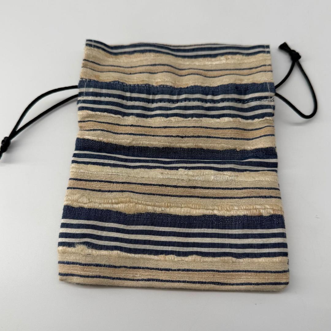 15629✨タグ付き✨45R レザーの小花ネックレス/馬革/ビーズ