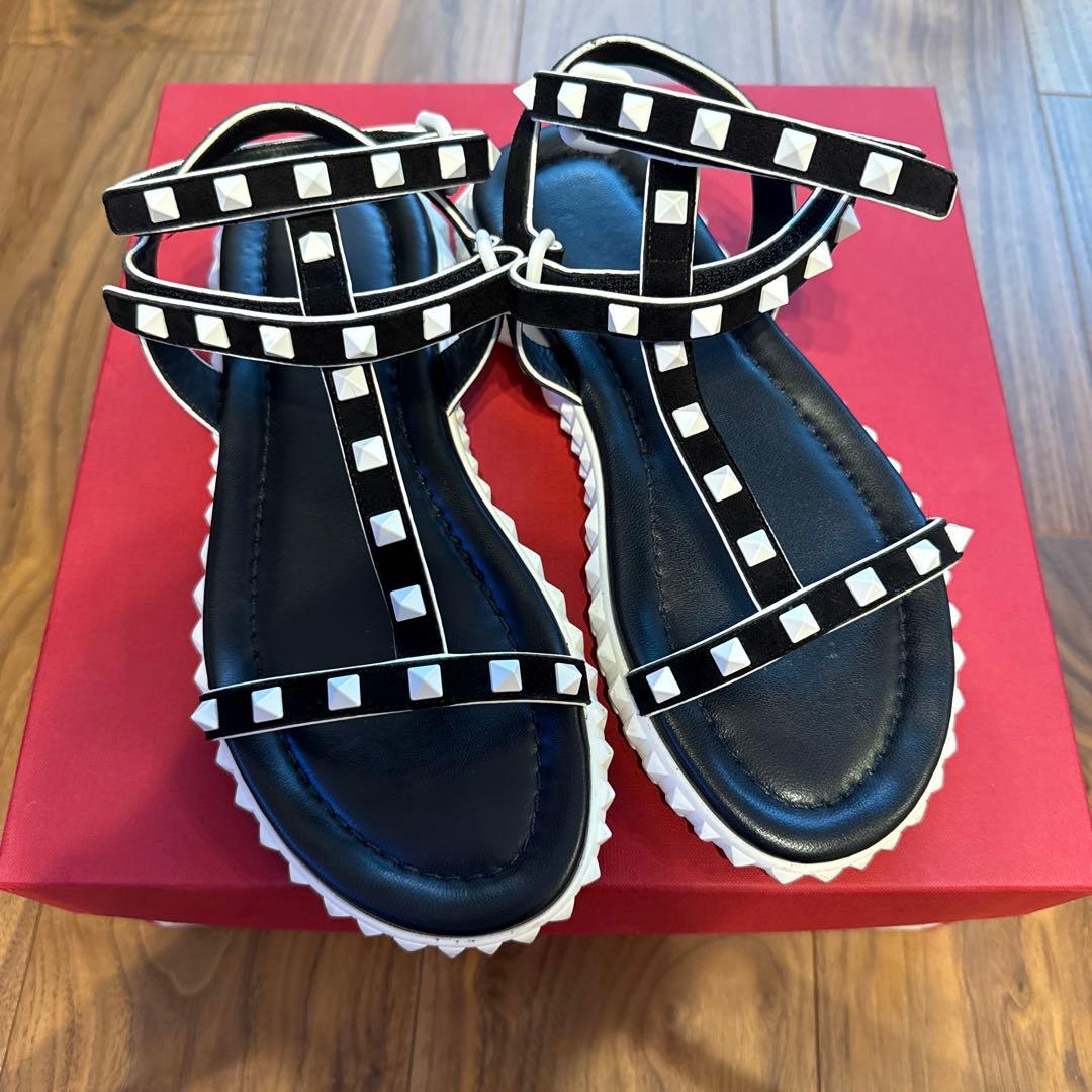 VALENTINOサンダル