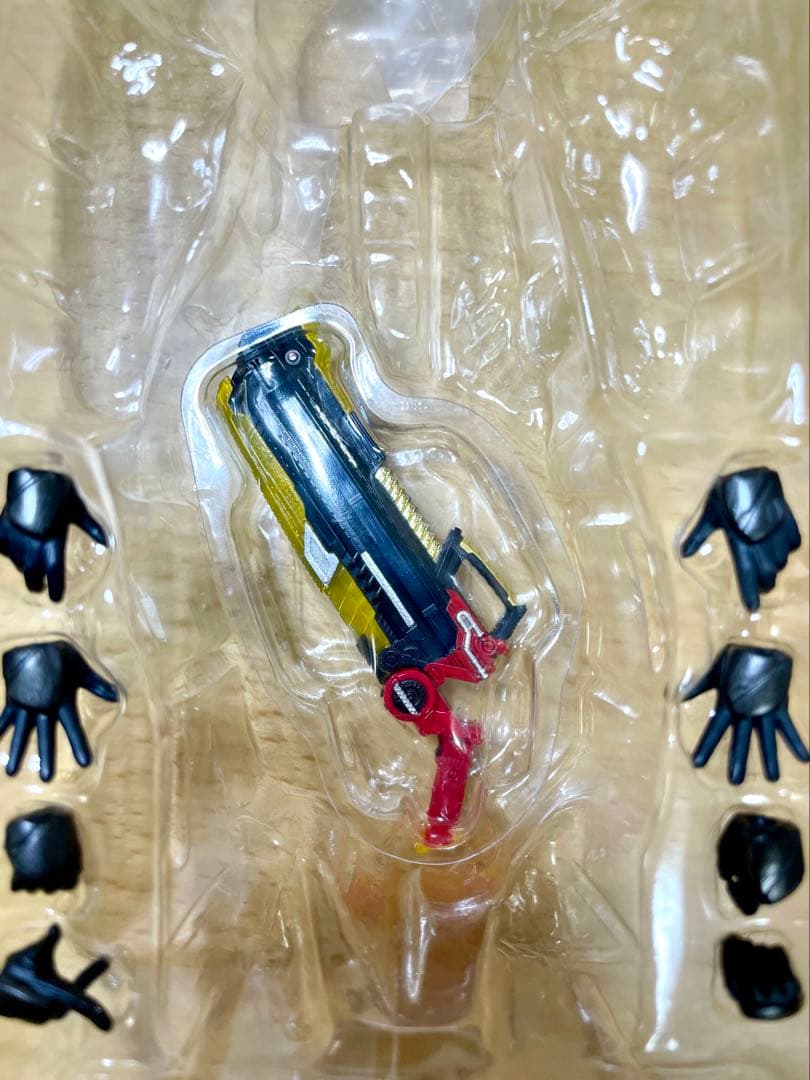 【未使用含む】フィギュアーツ 仮面ライダービルド ラビットラビット タンクタンク