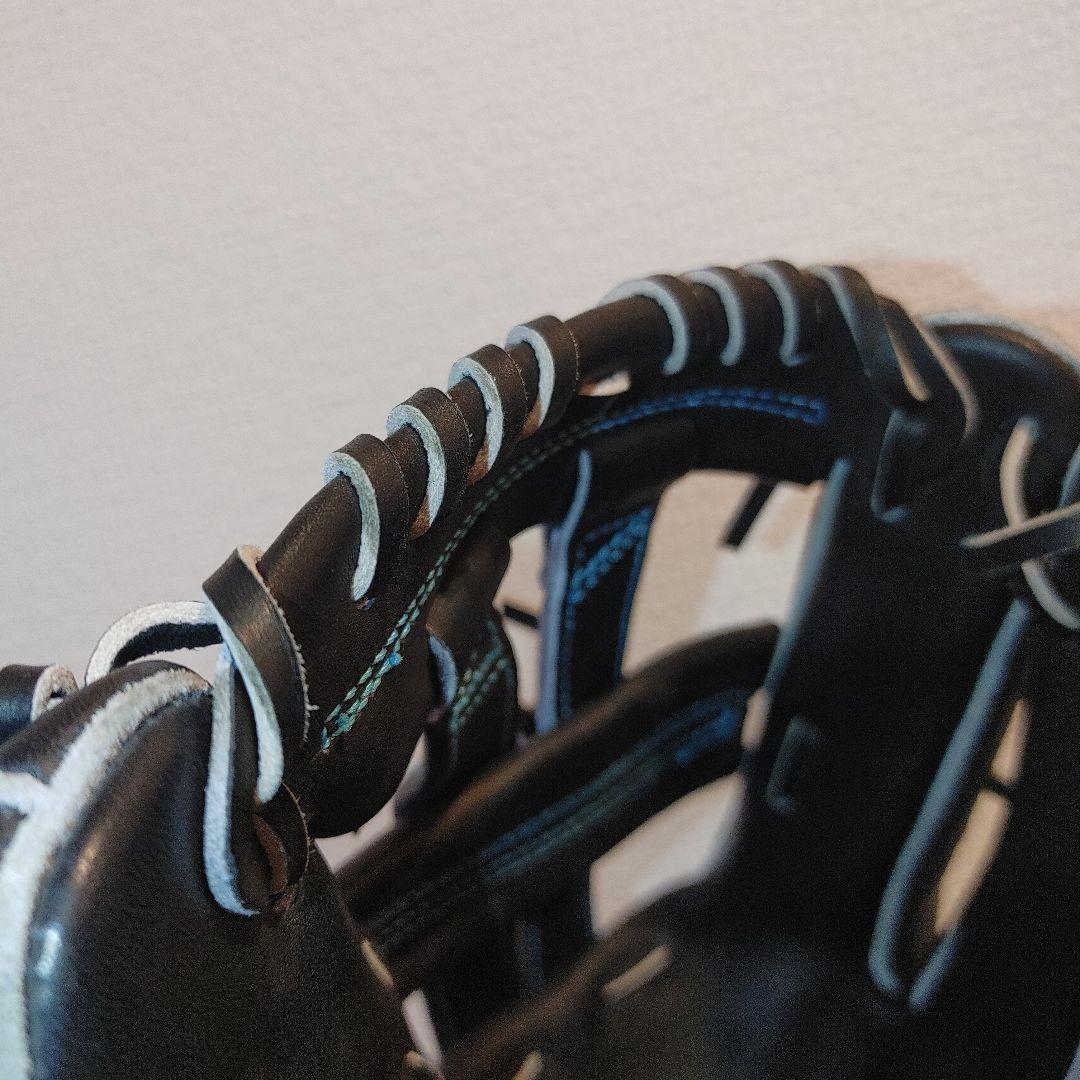 ASICS　ゴールドステージ　硬式　外野　ブラック×ブルーステッチ 湯もみ