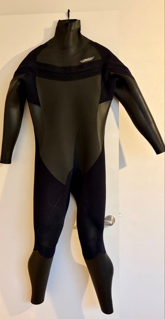 RASH ブラック セミドライスーツ