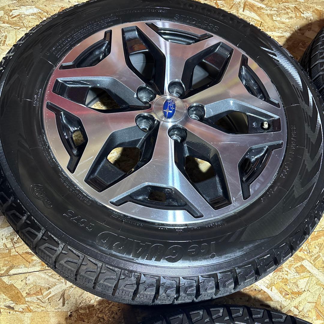 スバル　フォレスター　純正　１７インチ　高年式　低走行　①