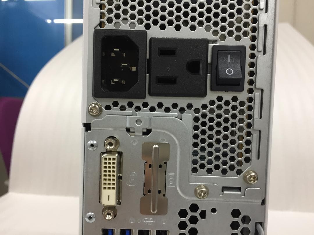 ミニPC FUJITSU/D587/i5/8G/HDD500G/WIN11/OFFICE