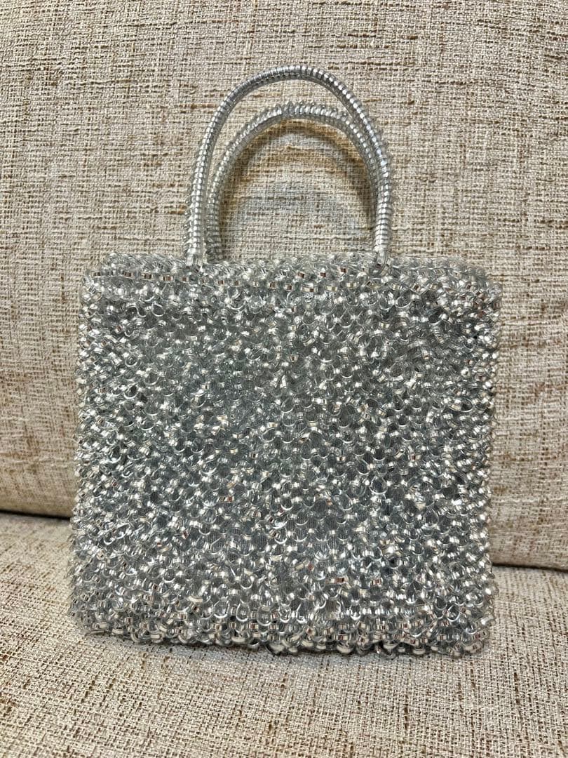 美品　ANTEPRIMA ペルラ グリッター/スクエア スモール/シルバー