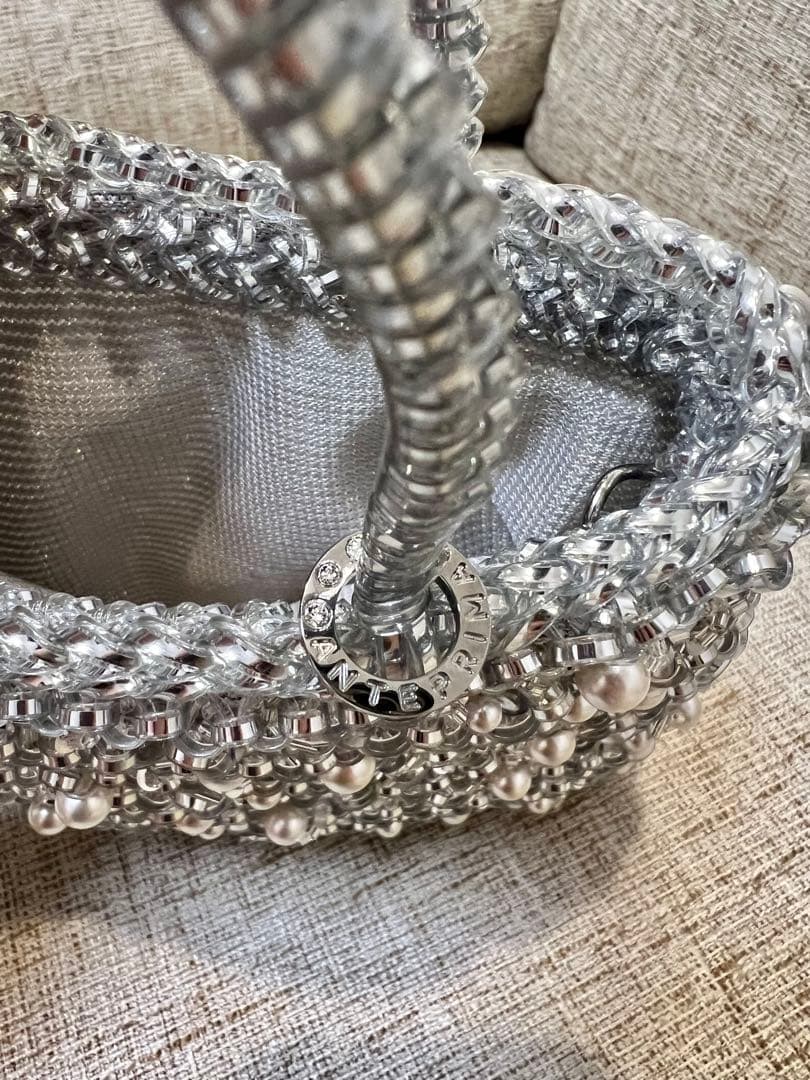 美品　ANTEPRIMA ペルラ グリッター/スクエア スモール/シルバー