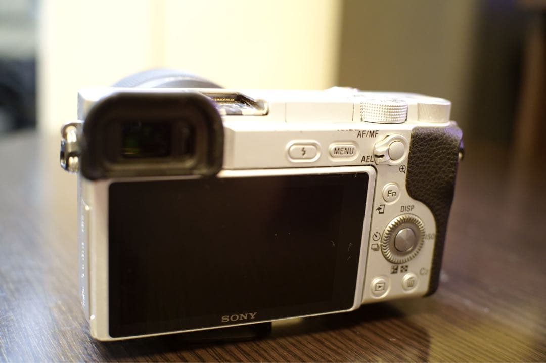 【レンズ付き】SONY α6400 ILCE-6400ミラーレス一眼 カメラ