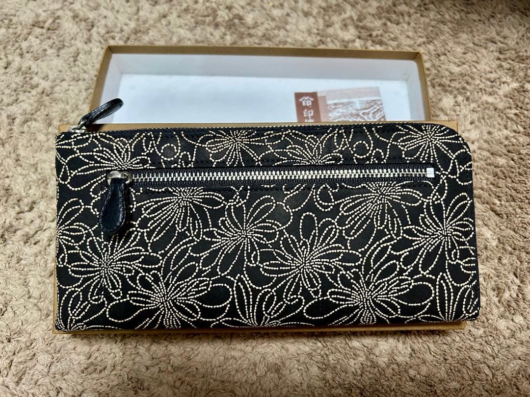 印傳長財布 L字ファスナー　 黒　花モチーフ
