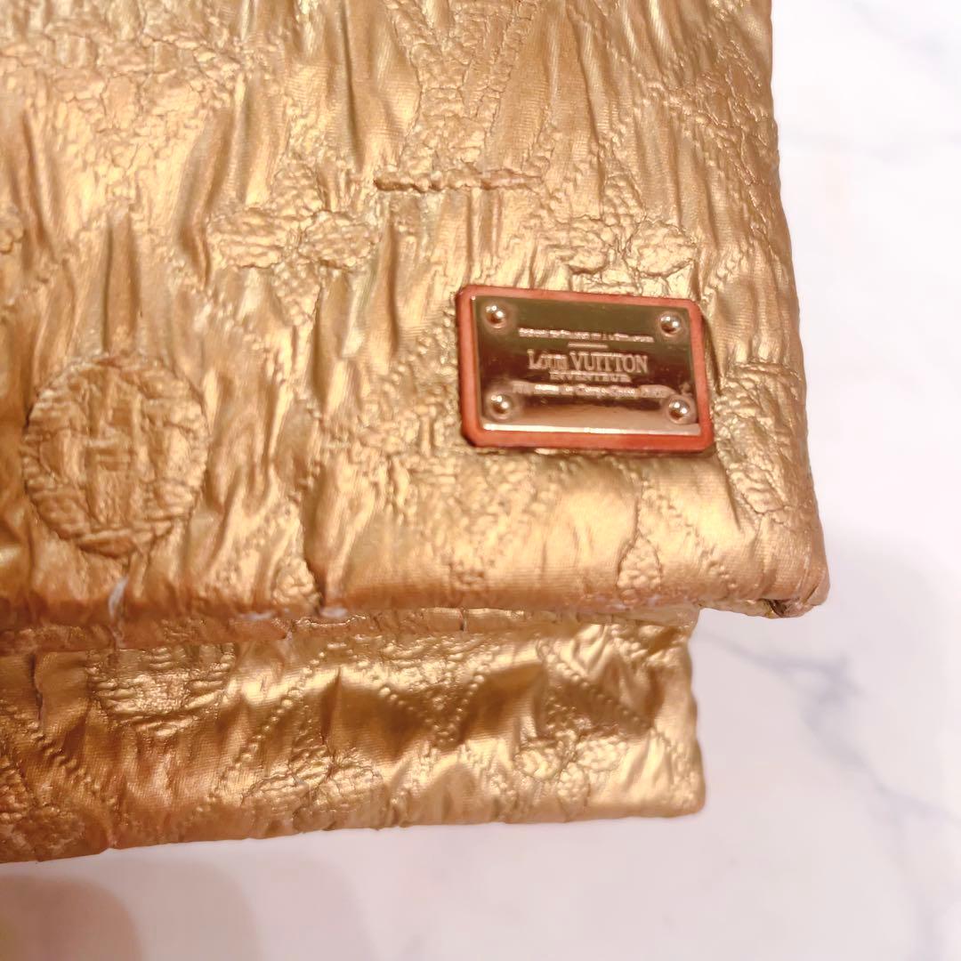 希少 LOUIS VUITTON ルイヴィトンライムライト クラッチPM
