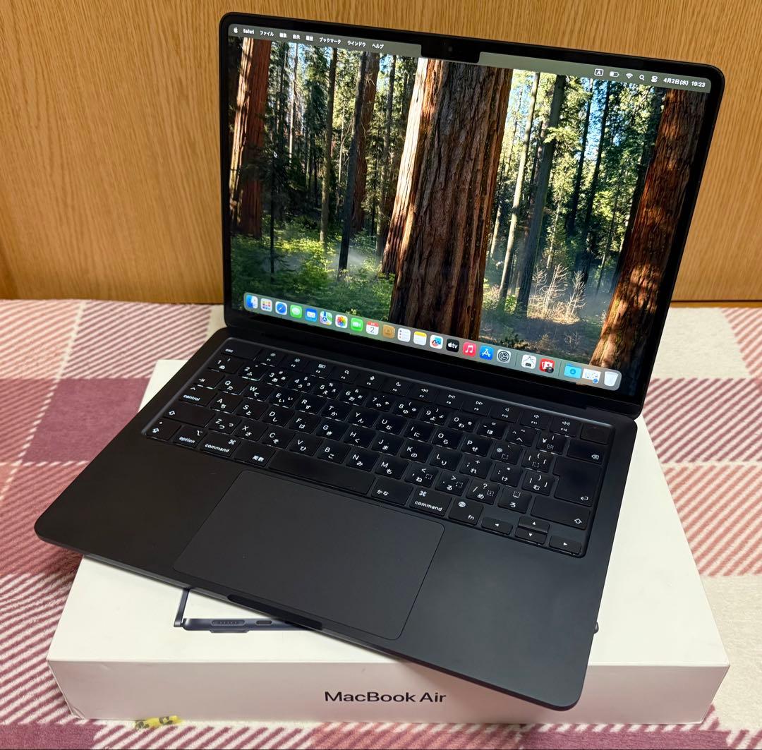 美品-Macbook Air M2-8-256 Office付き