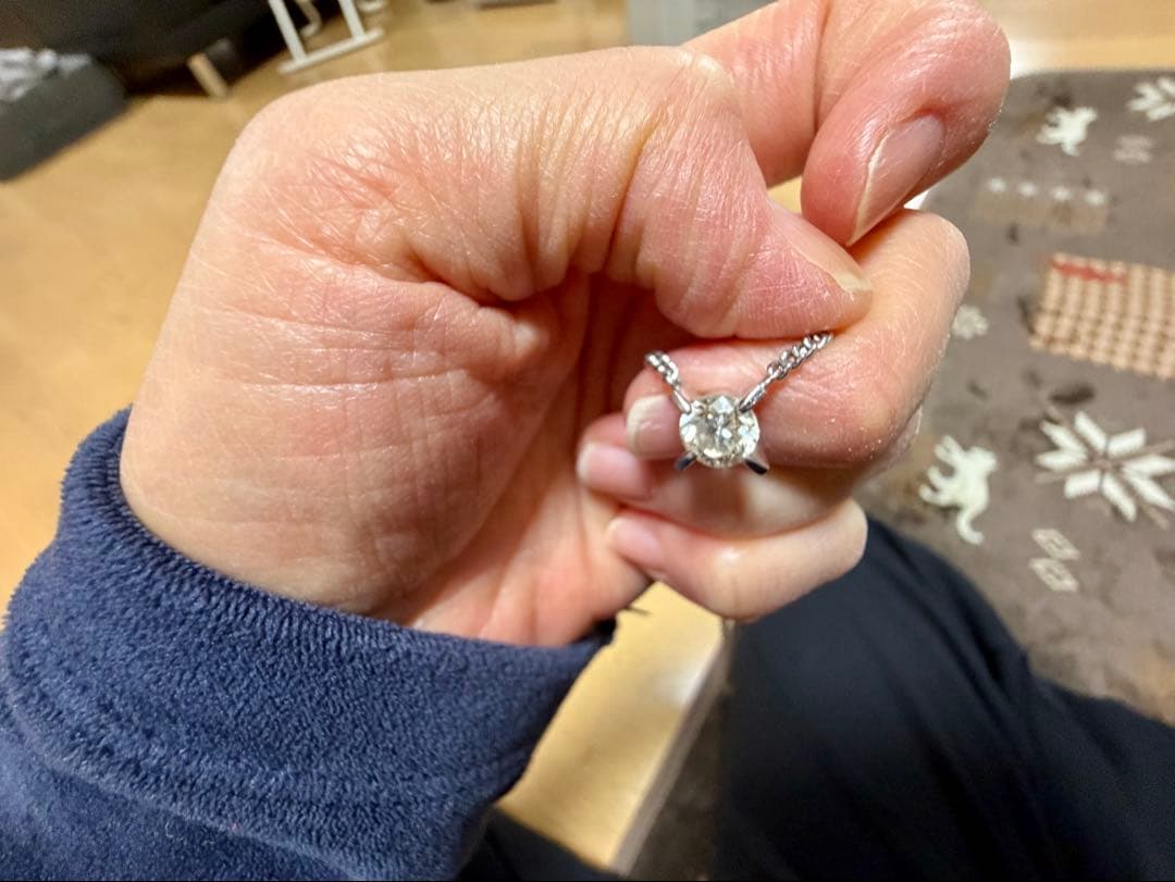 シルバー ダイヤモンドネックレス