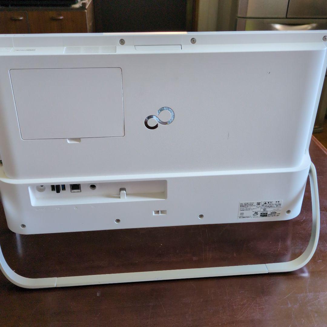 値下げしました！送料込です。ESPRIMO FH52/B2大画面デスクトップPC