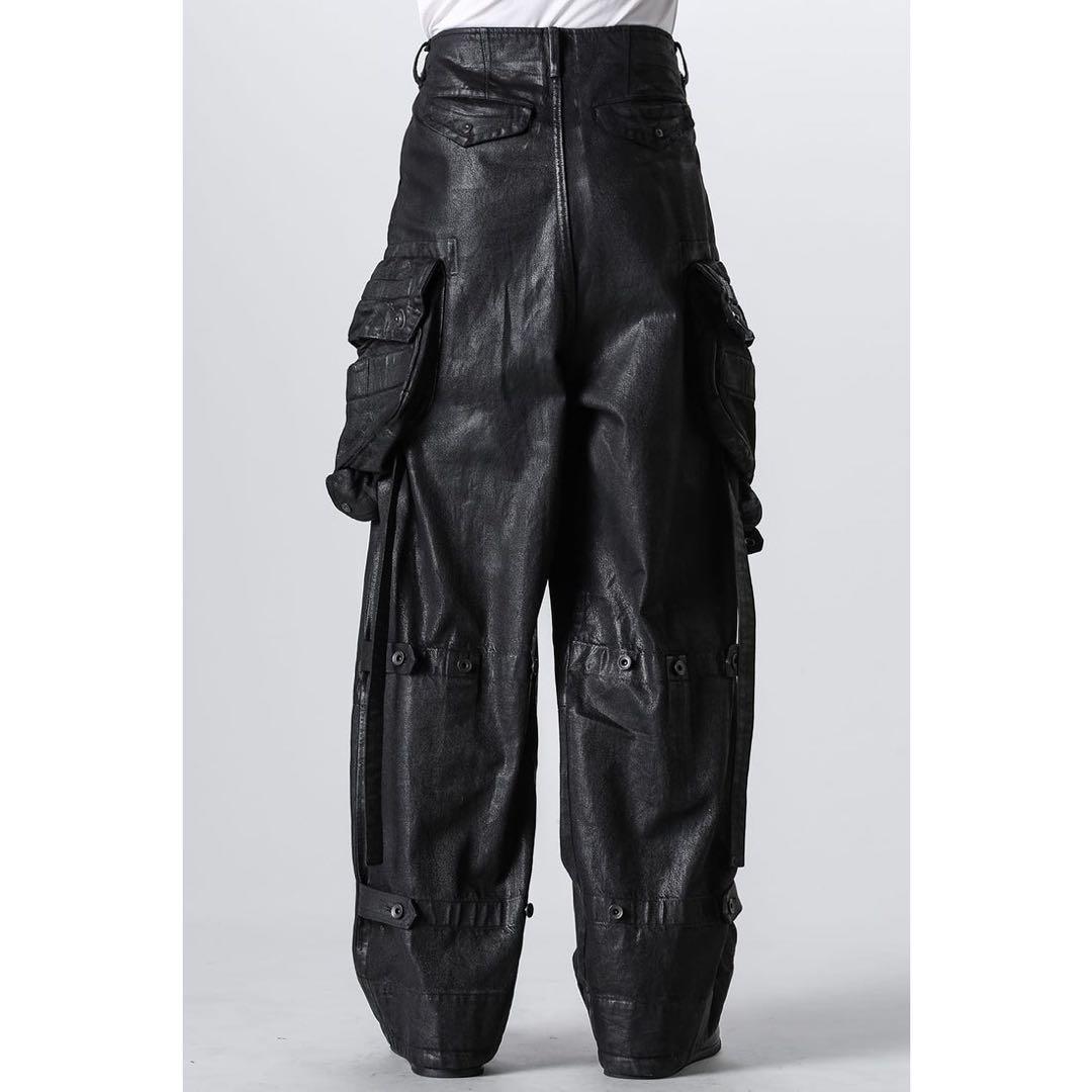 パンツ JULIUS Coated Gasmask Cargo Pants