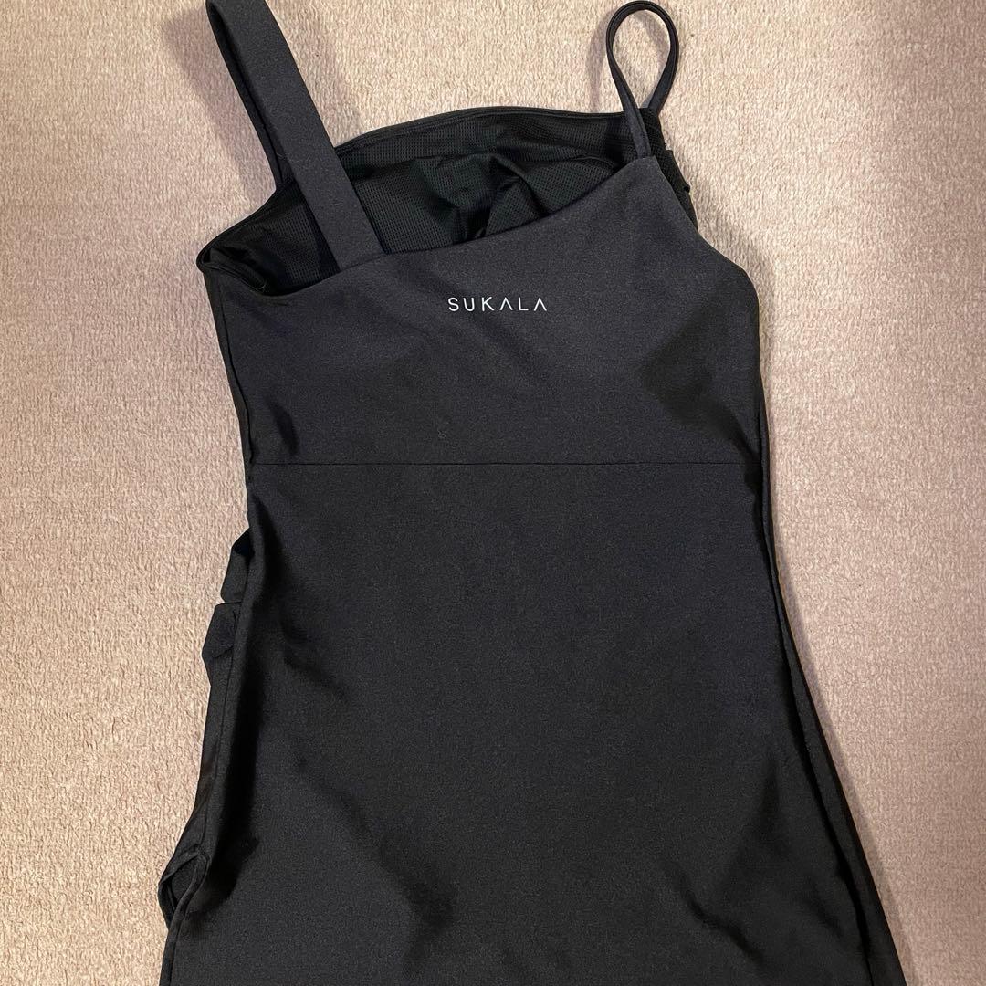 【SUKALA】シャインストレッチアシンメトリーチュニック