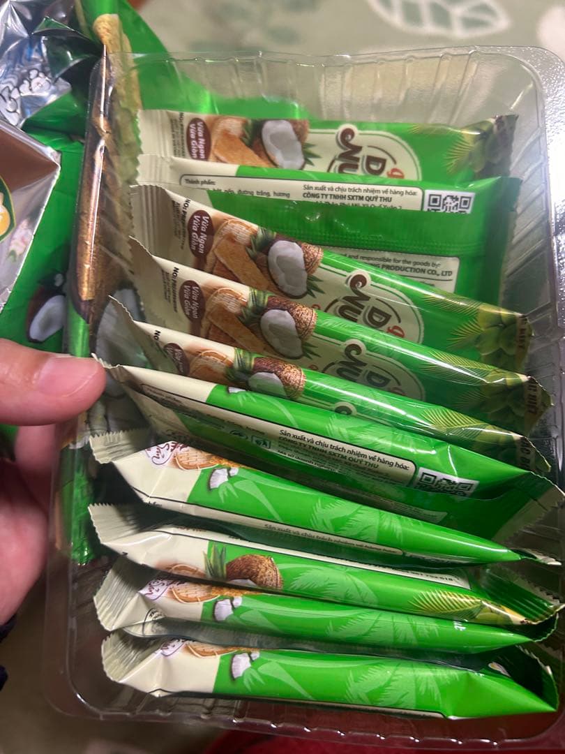 病みつき！日本にはない現地購入品⭐︎ASMRに最適！ココナッツクラッカー16点！