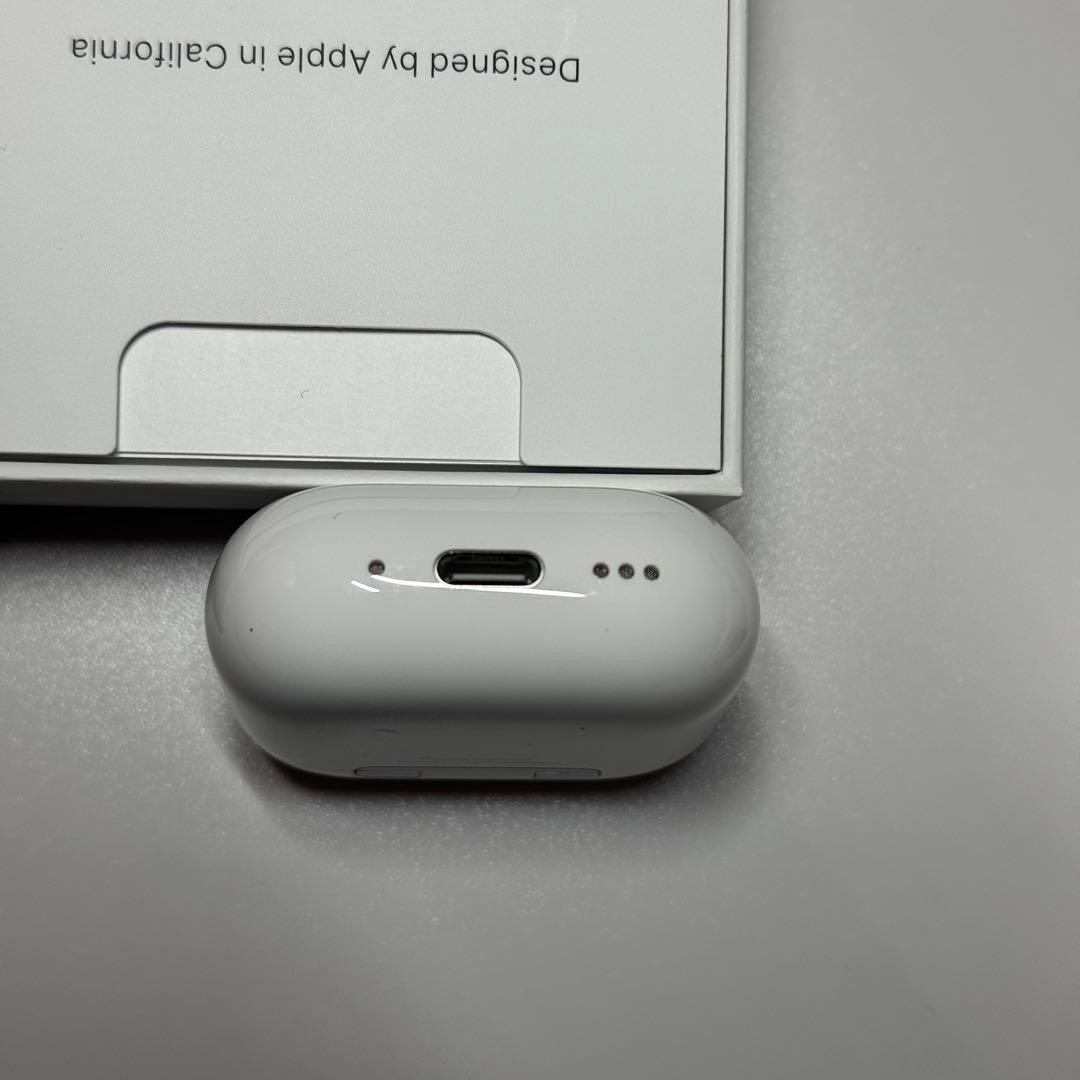 美品 AirPods 4 本体 アクティブノイズキャンセリング ①