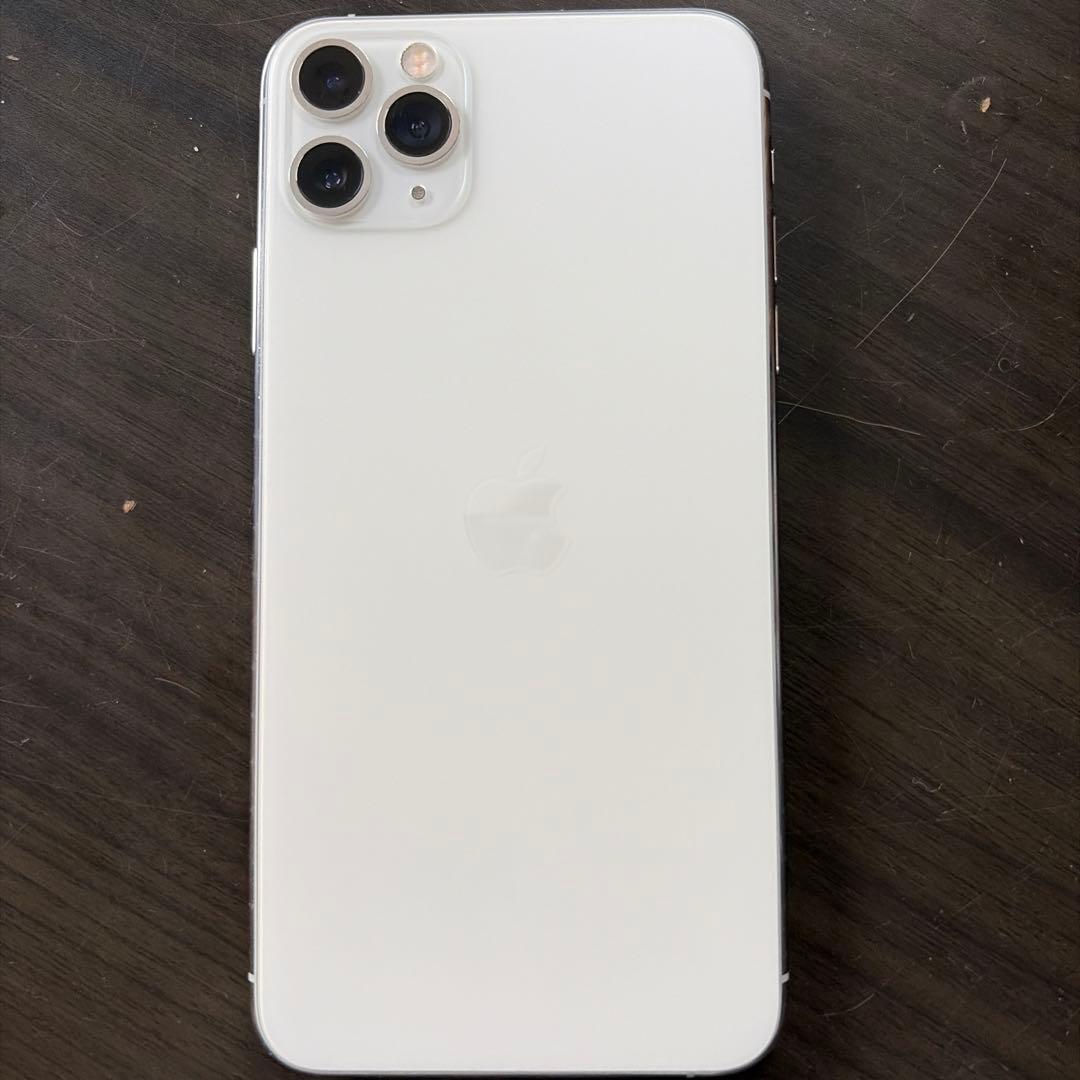 Apple iPhone 11 Pro Maxシルバー