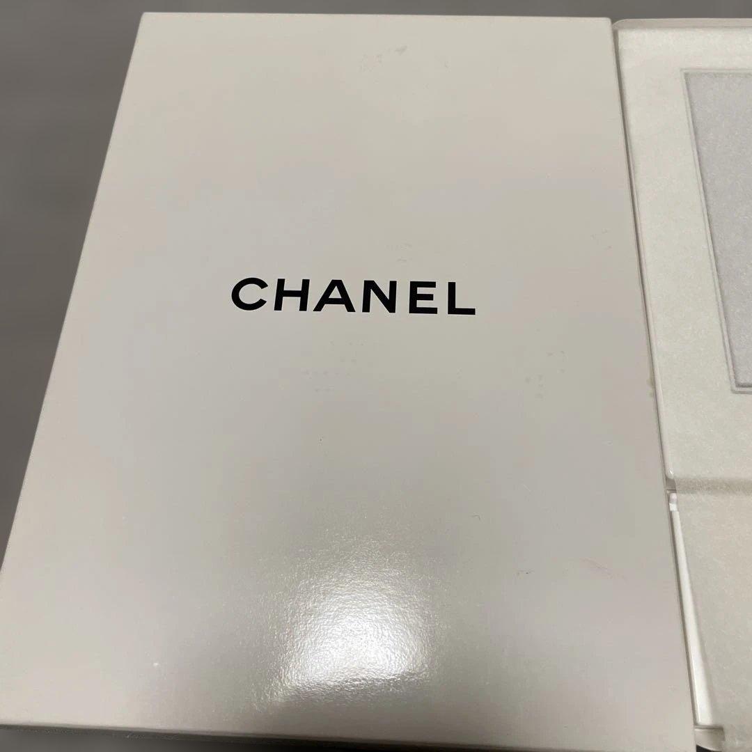 未使用　CHANEL シャネル ノベルティ 回転式 卓上スタンドミラー　鏡