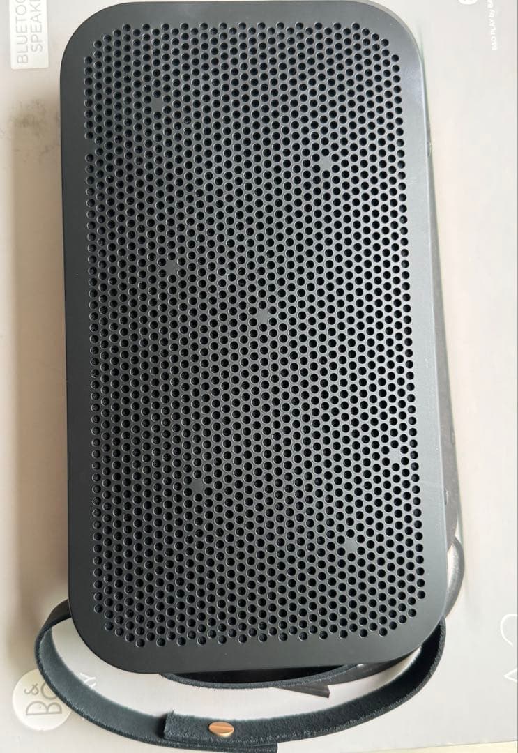 Bang & Olufsen A2 Bluetoothスピーカー
