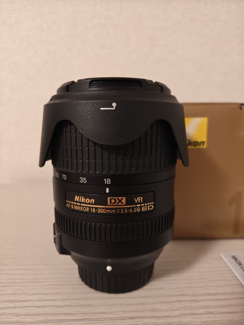 Nikon AF-S DX NIKKOR 18-300mm VR　新品