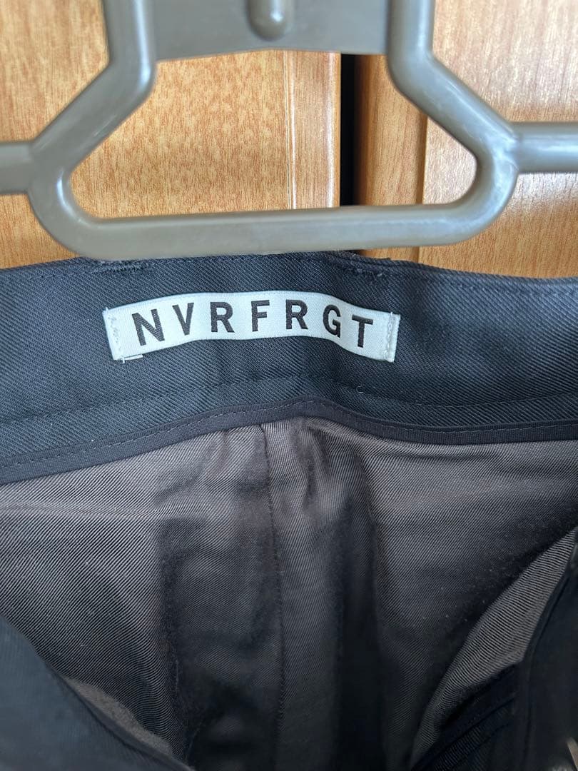 パンツ nvrfrgt CURVED LEG TROUSERS